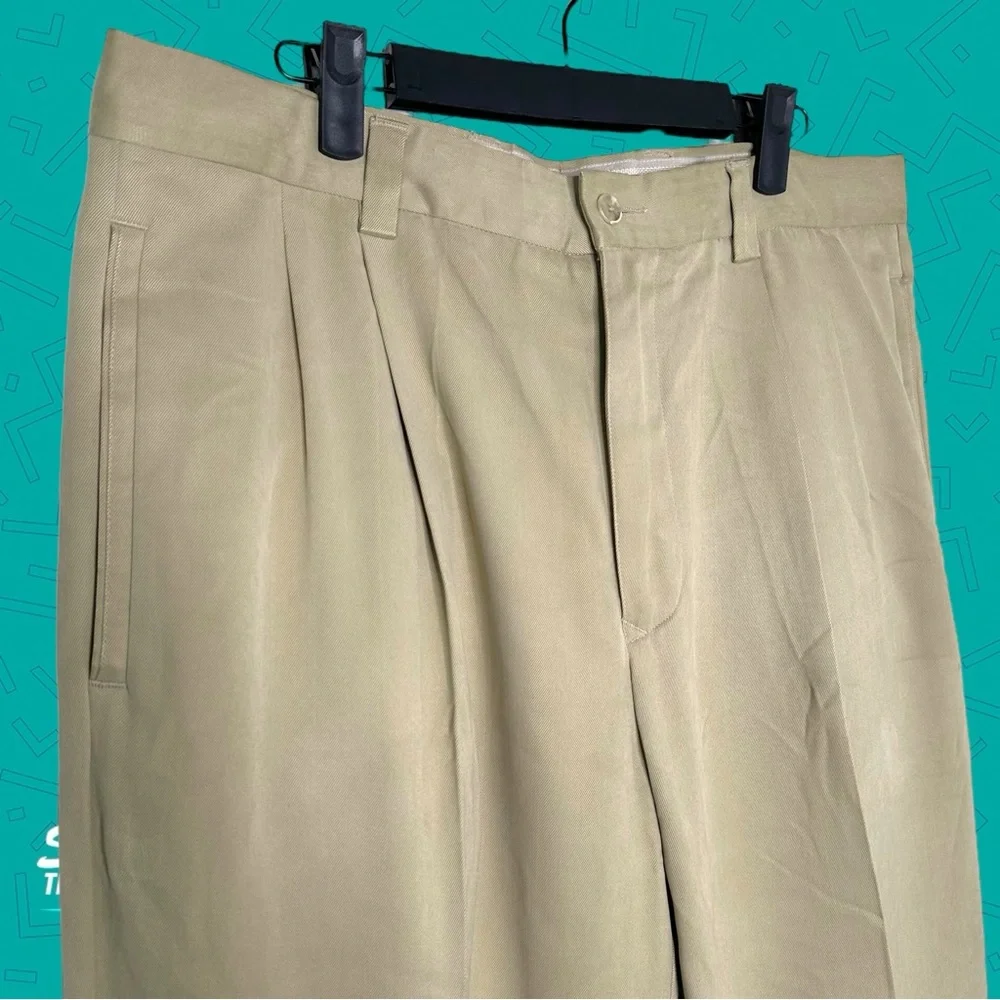 Tommy Bahama Silk Pleated Chino Pants - Picture 1 of 7